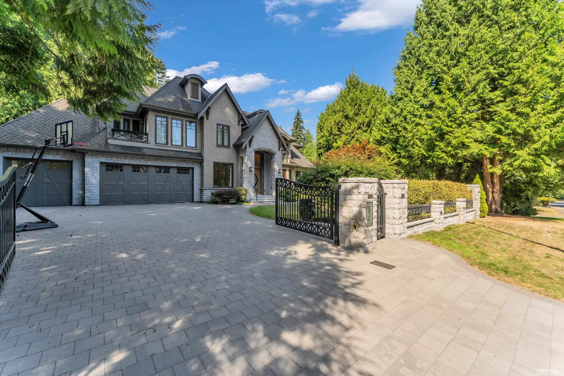 Photo 5 of 40 at 2891 138 Street