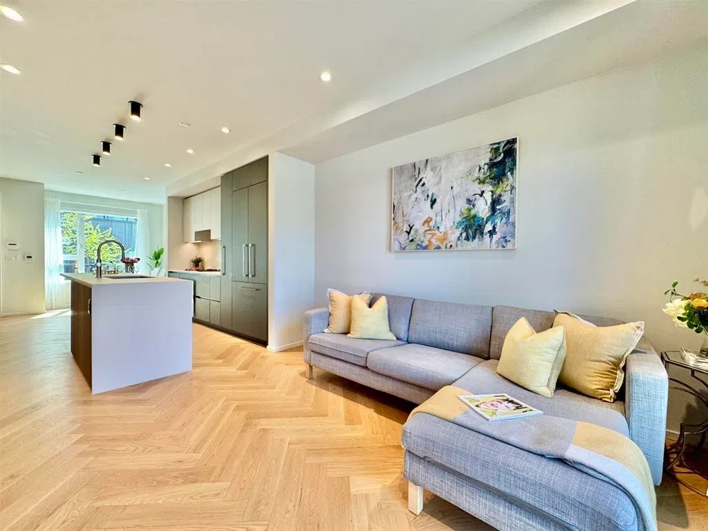 #173 – 805 49th Avenue