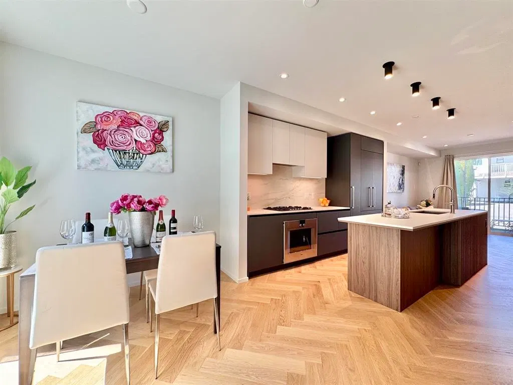 Photo 5 of 32 at #173 – 805 W 49th Avenue