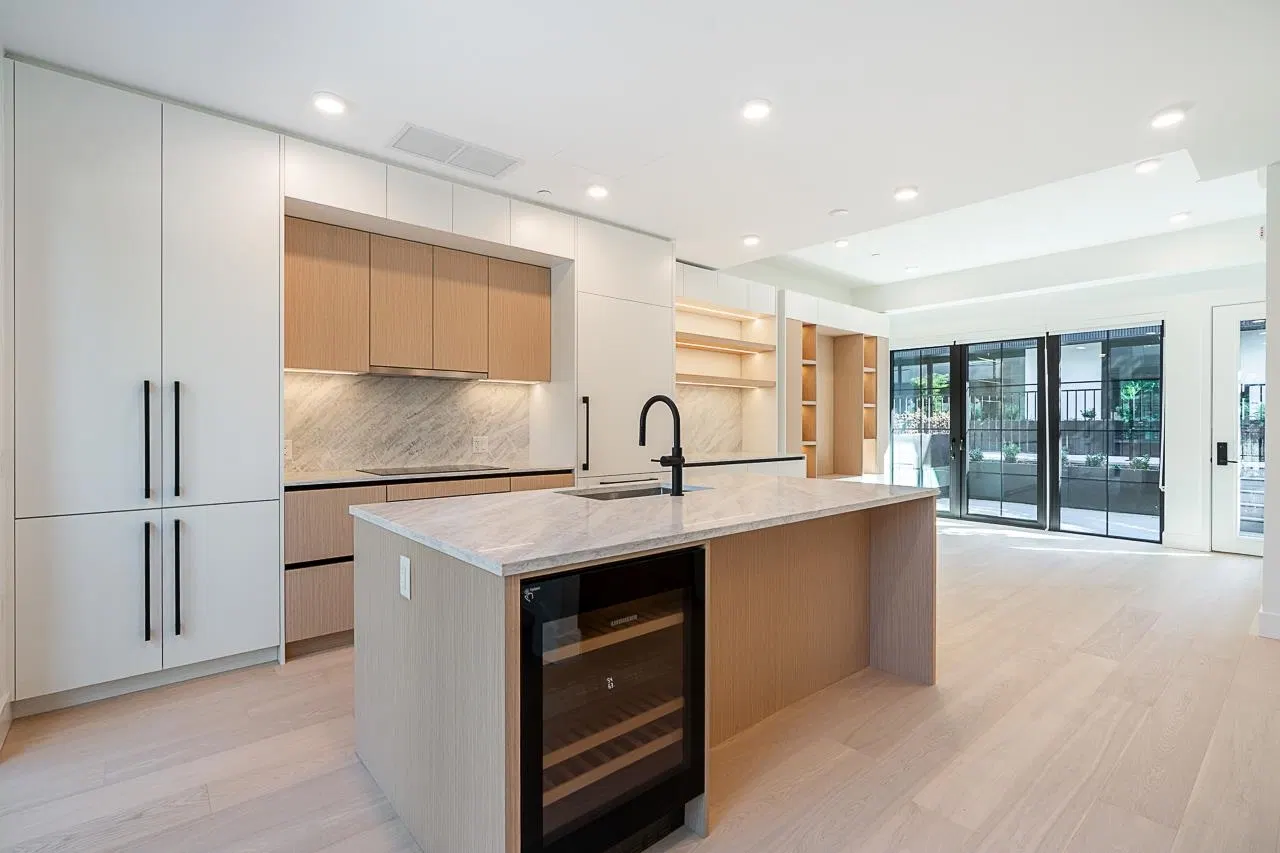 Photo 3 of 31 at #107 – 551 W 28th Avenue