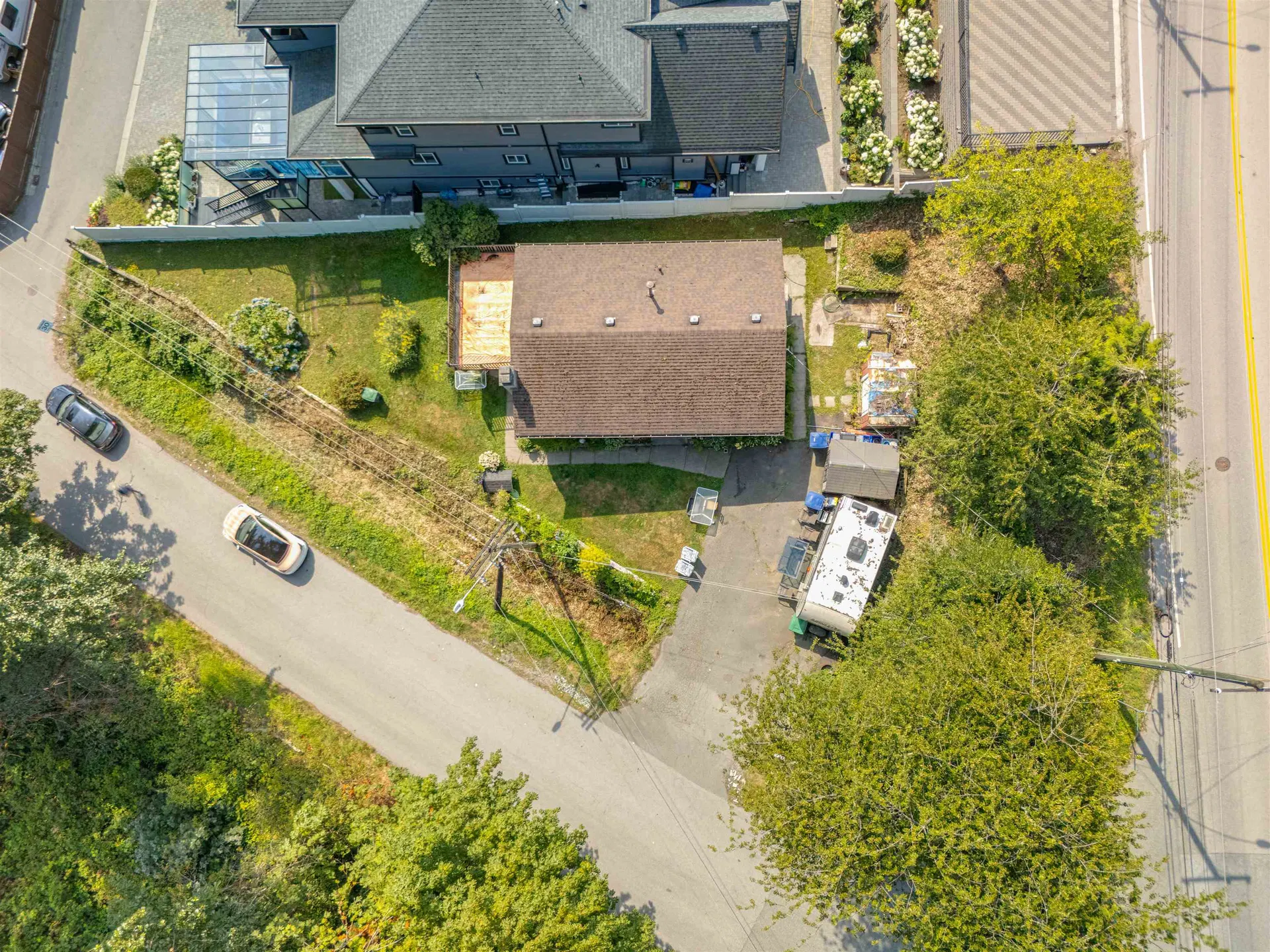 Photo 1 of 28 at 11546 Surrey Road