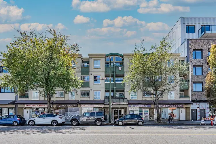 #211 – 868 Kingsway