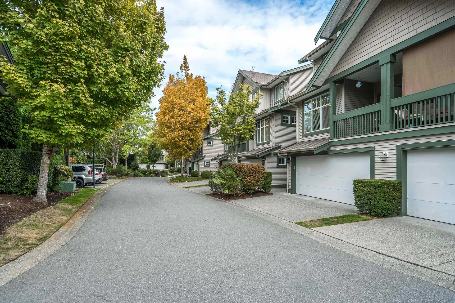 Photo 3 of 40 at #55 – 6050 166 Street