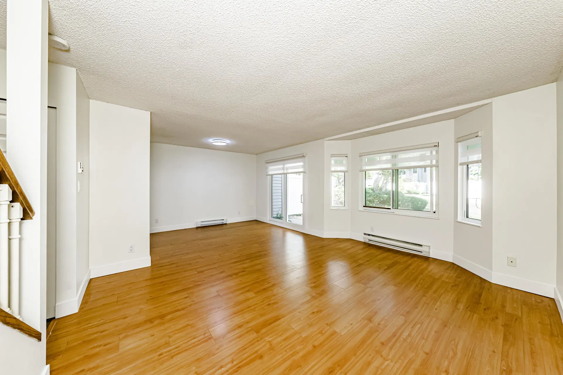 Photo 5 of 22 at #135 – 7325 140 Street