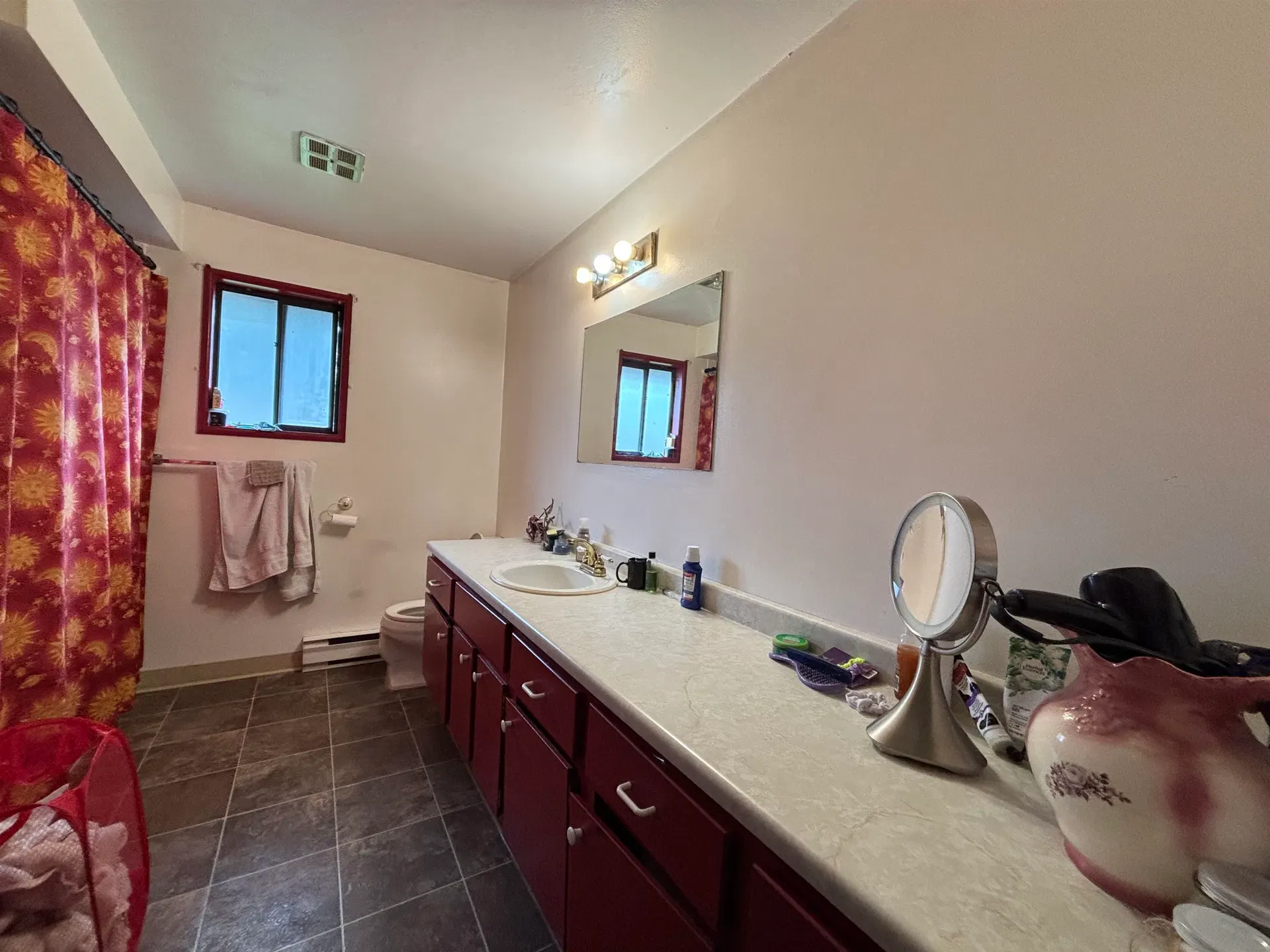 Photo 5 of 13 at 5762 Spindrift Street
