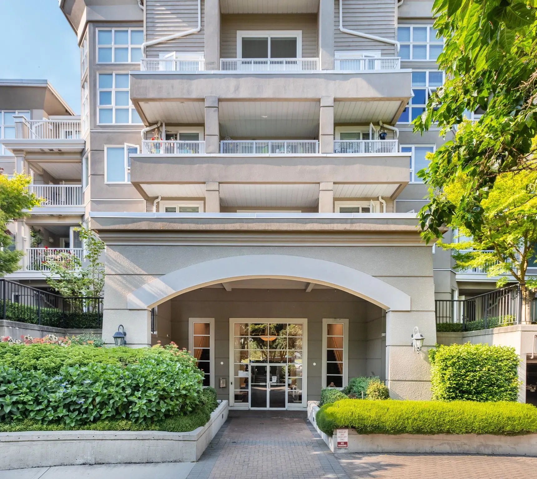 Photo 2 of 35 at #230 – 5888 Dover Crescent