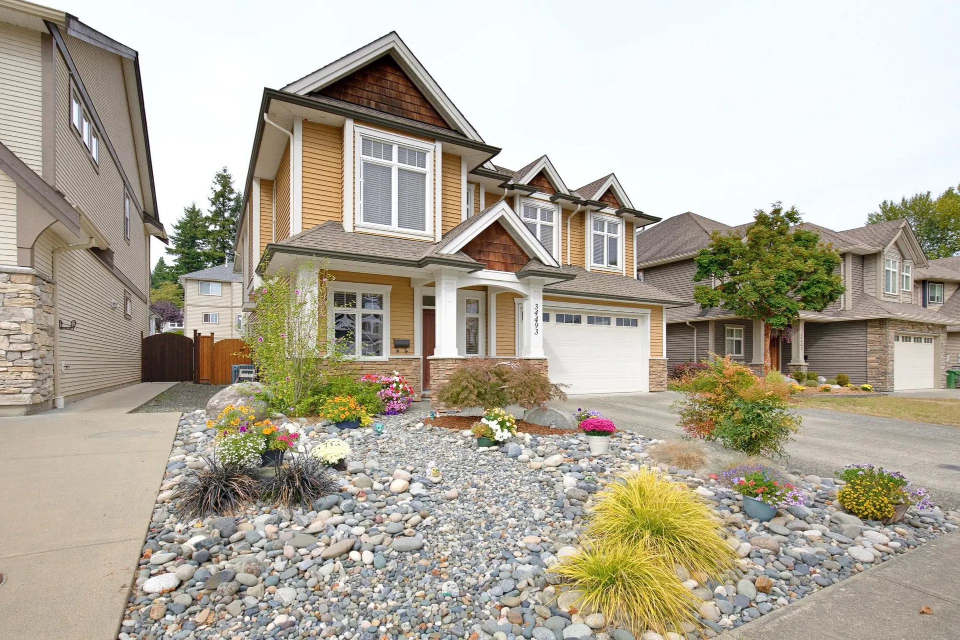 Photo 3 of 40 at 34493 Marcliffe Place