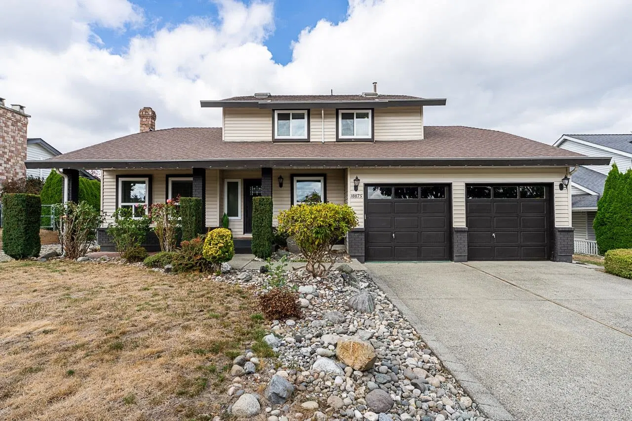 Photo 3 of 29 at 18875 57 Avenue