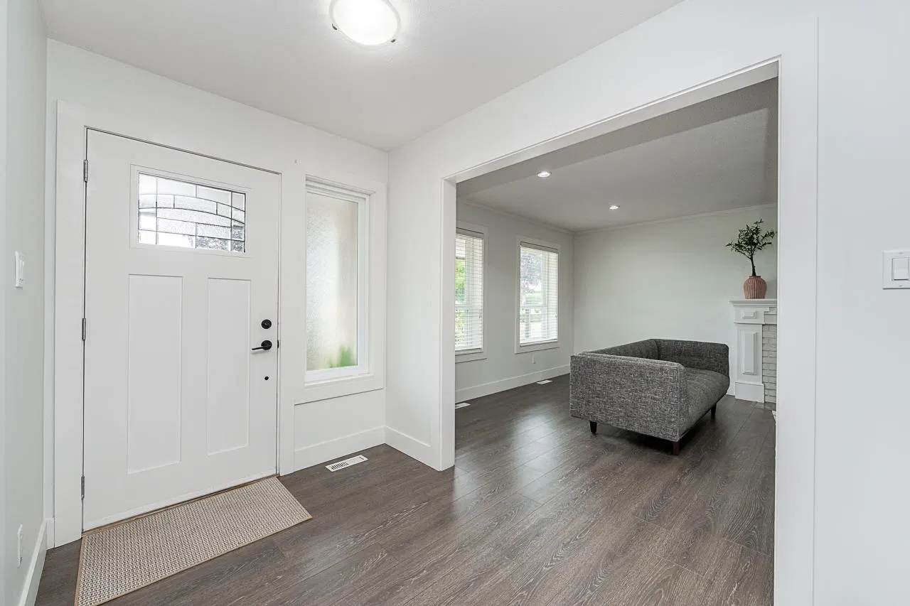 Photo 4 of 29 at 18875 57 Avenue