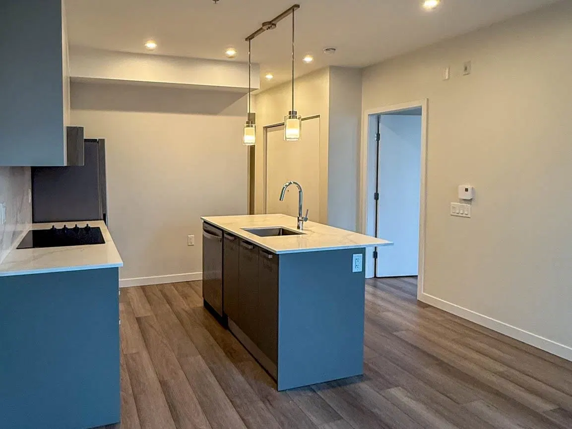 Photo 5 of 13 at #204 – 3588 Hull Street