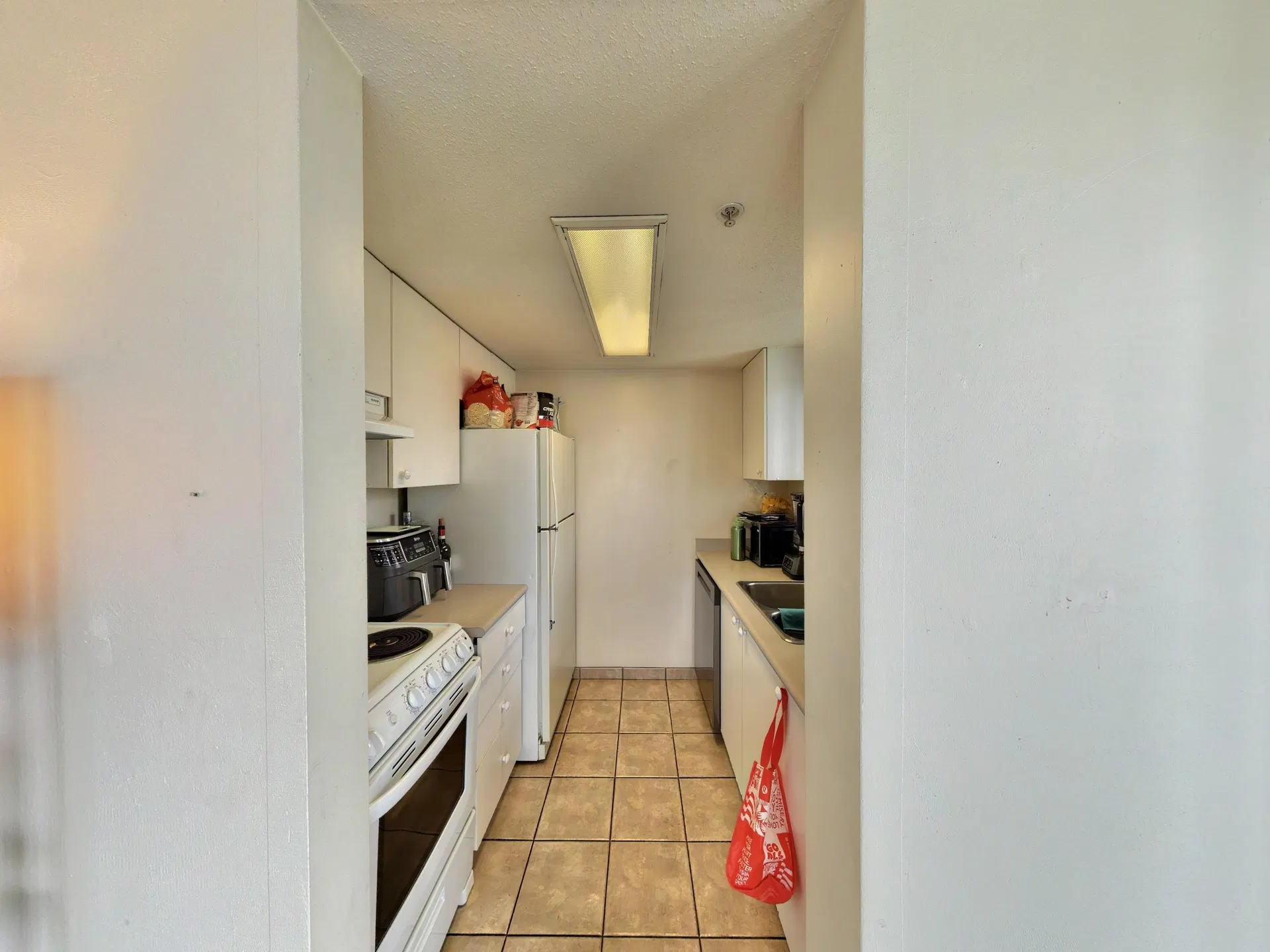 Photo 2 of 12 at #2501 – 1188 Howe Street