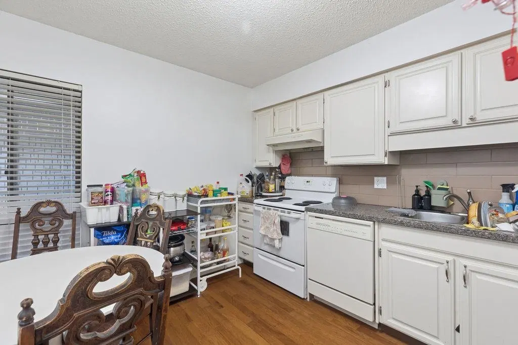 Photo 4 of 15 at #211 – 444 W 49th Avenue