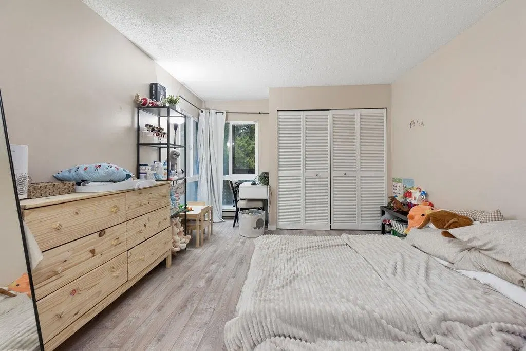 Photo 5 of 15 at #211 – 444 W 49th Avenue