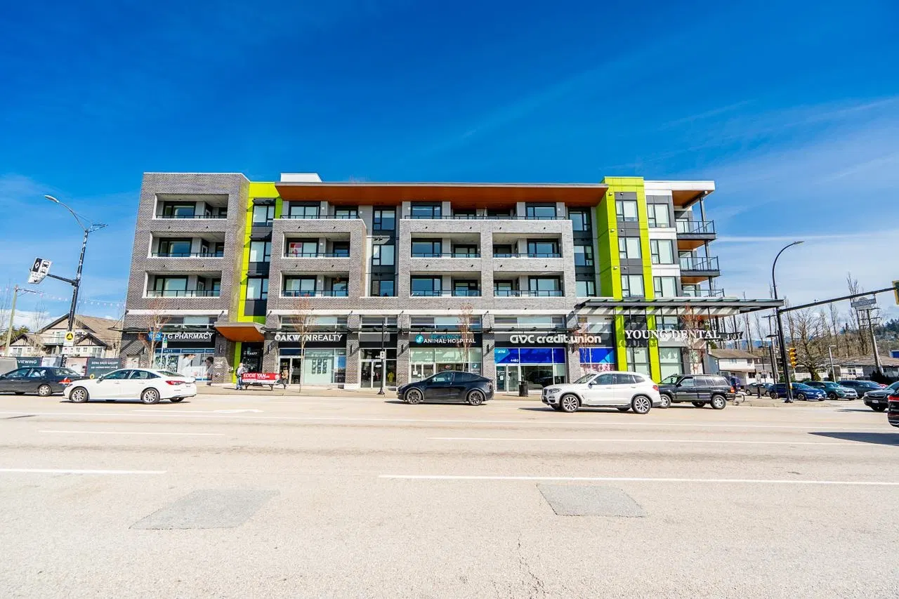 Photo 4 of 40 at #502 – 4477 Hastings Street