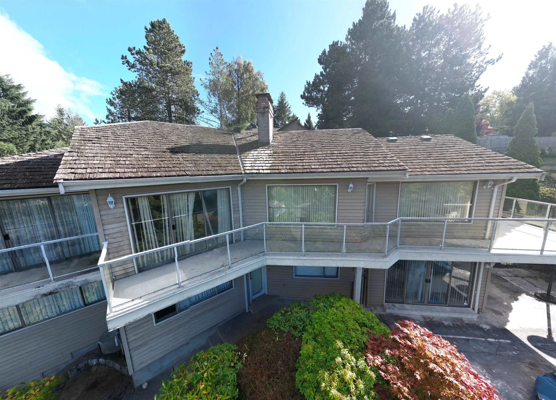 Photo 5 of 6 at 4764 Woodburn Road