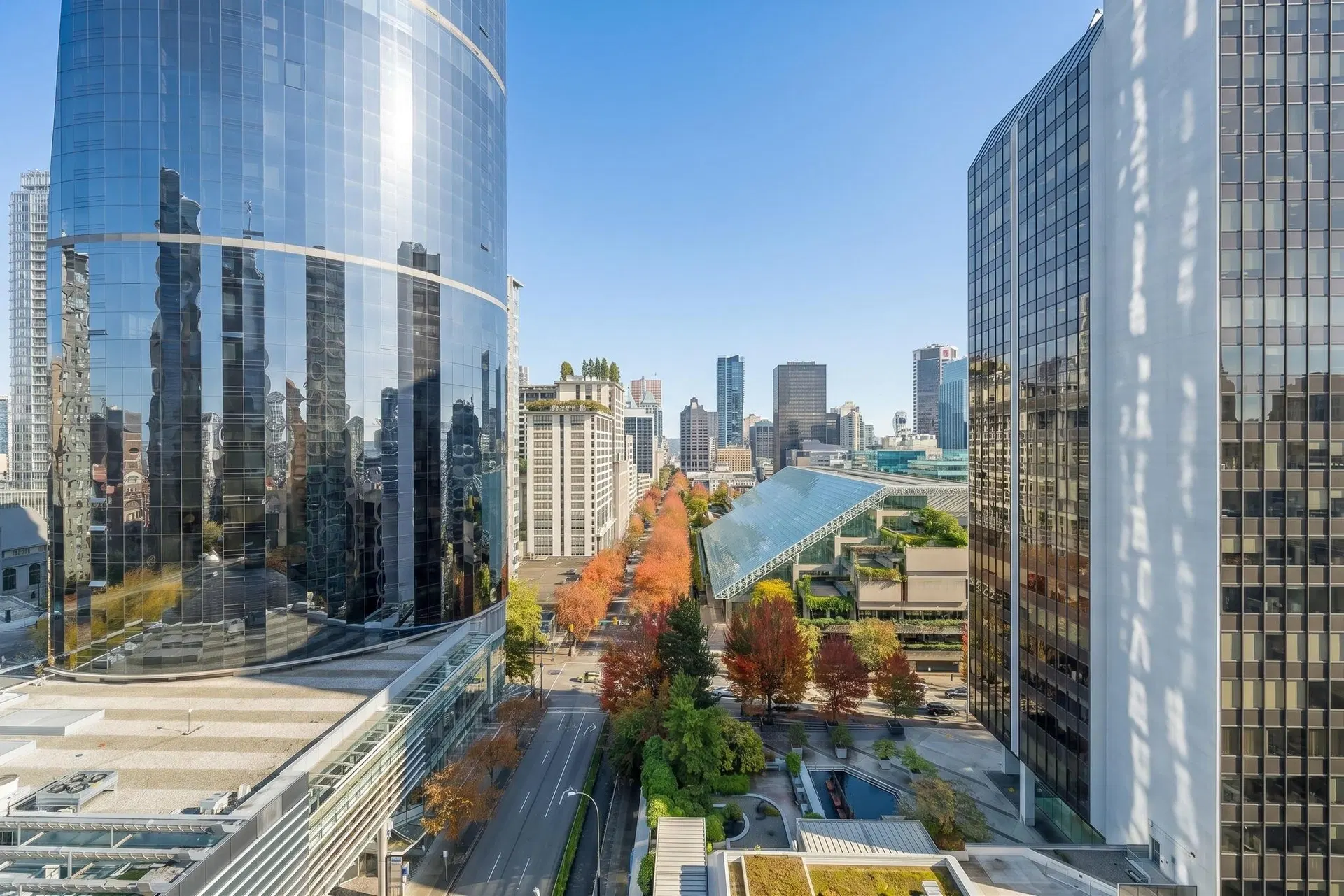 #1805 – 1068 Hornby Street