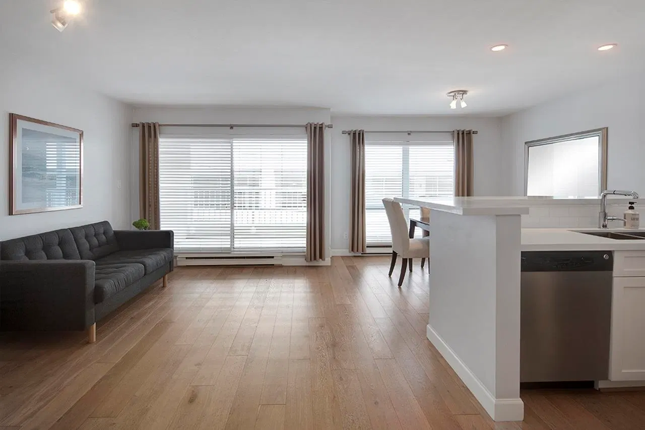 Photo 3 of 24 at #203 – 985 W 10th Avenue