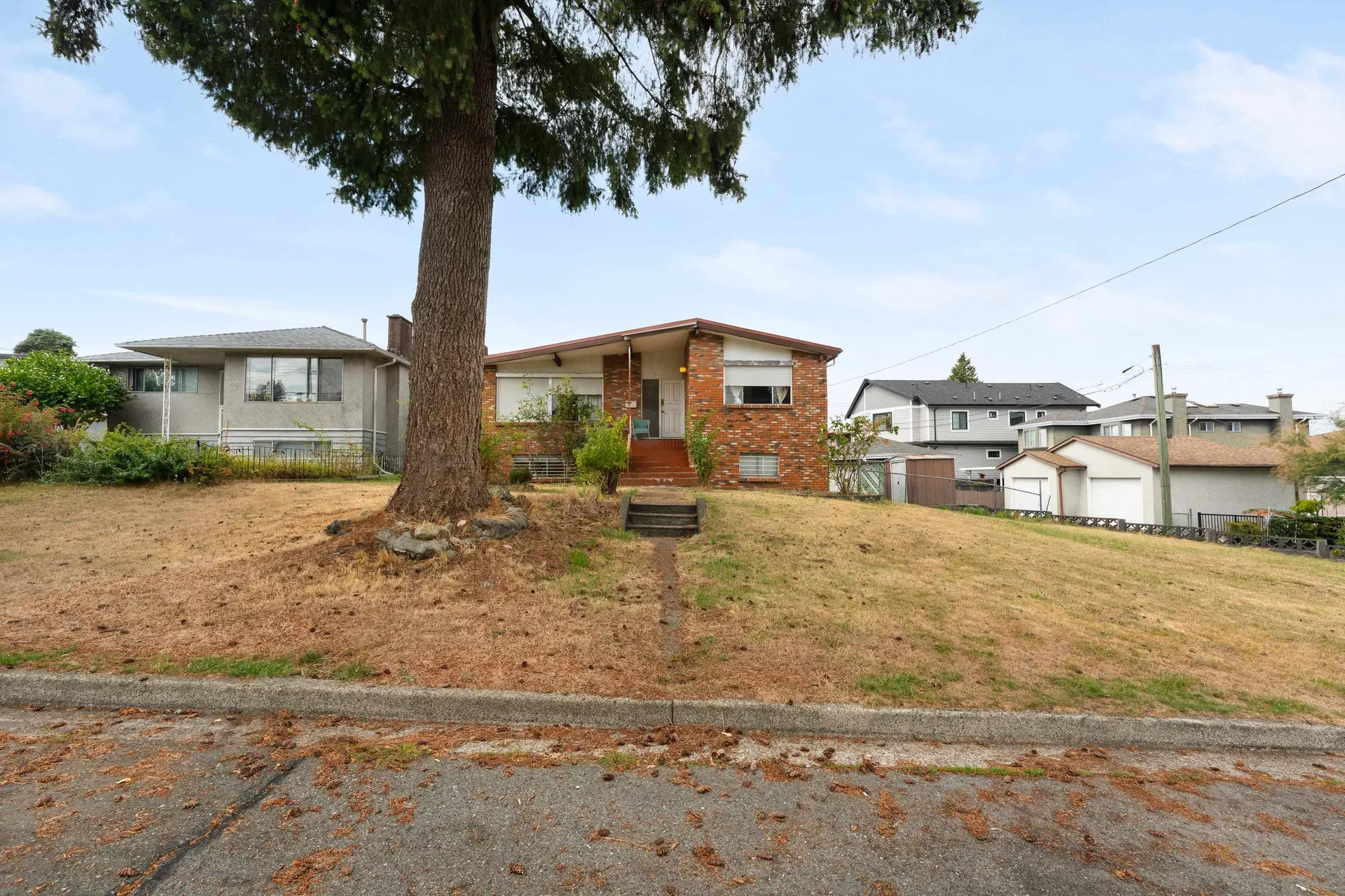 Photo 1 of 38 at 4561 Manor Street