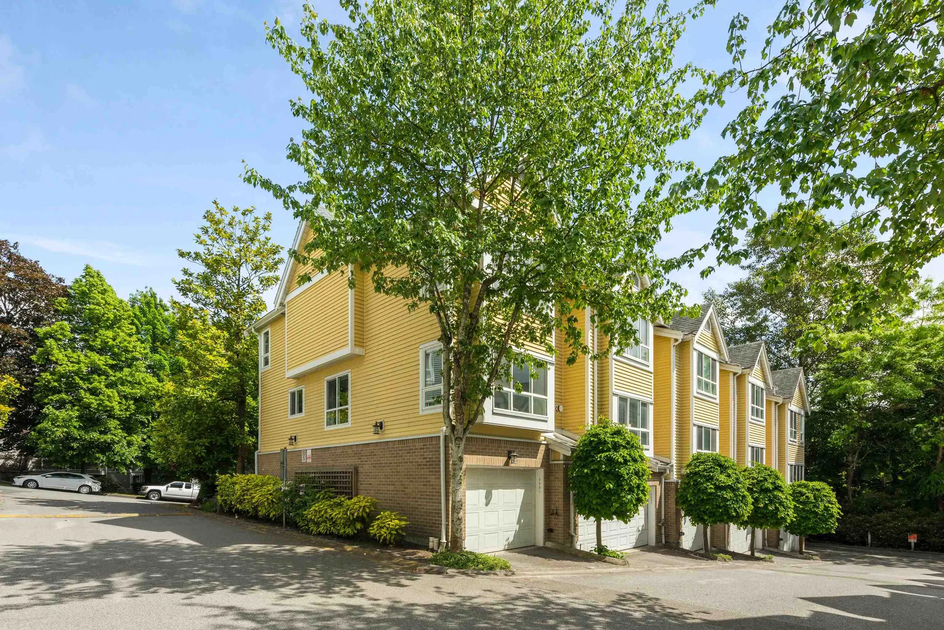 Photo 2 of 40 at 8431 Jellicoe Street