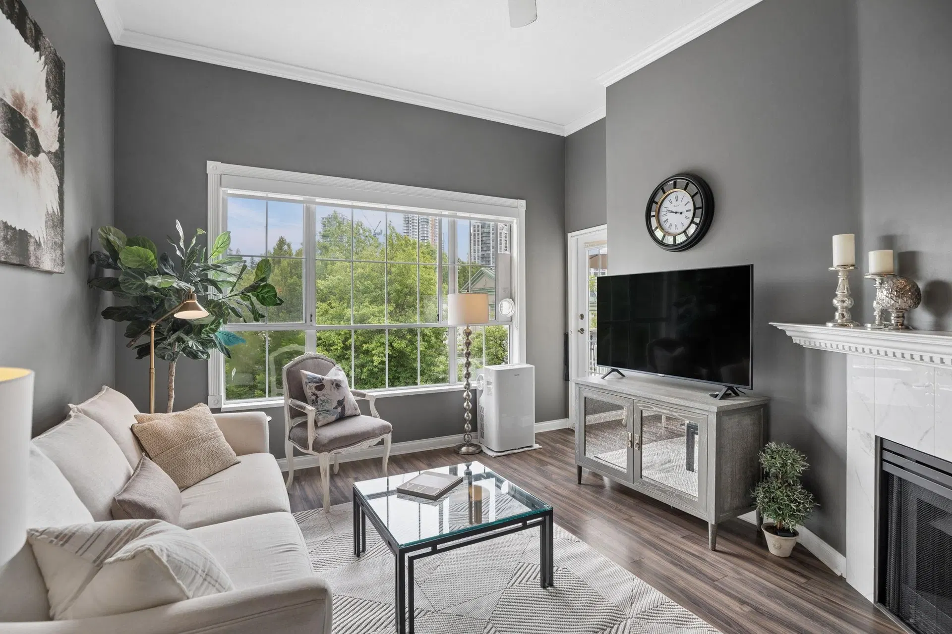 Photo 5 of 36 at #418 – 2995 Princess Crescent