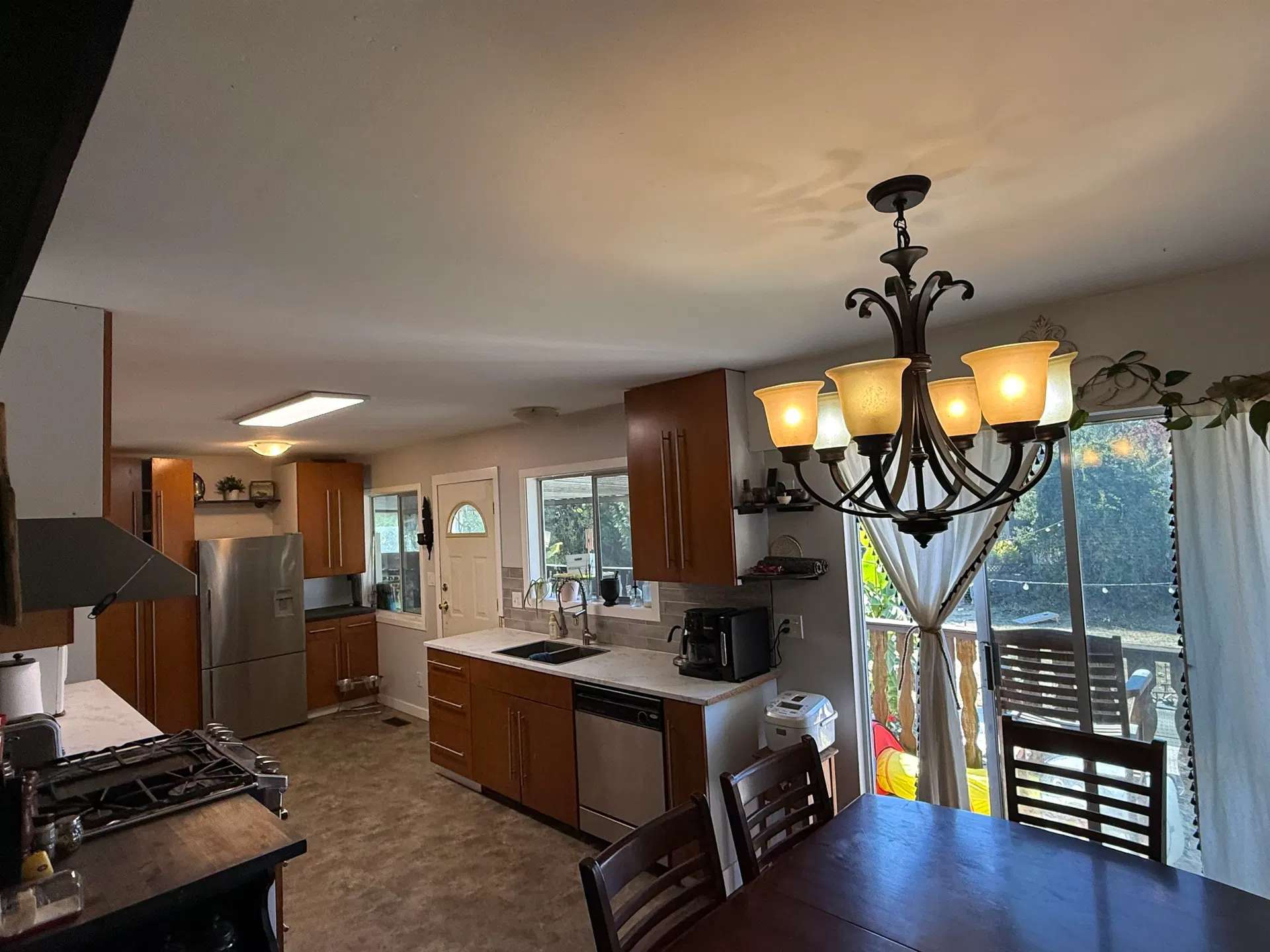 Photo 3 of 6 at 7307 116 Street