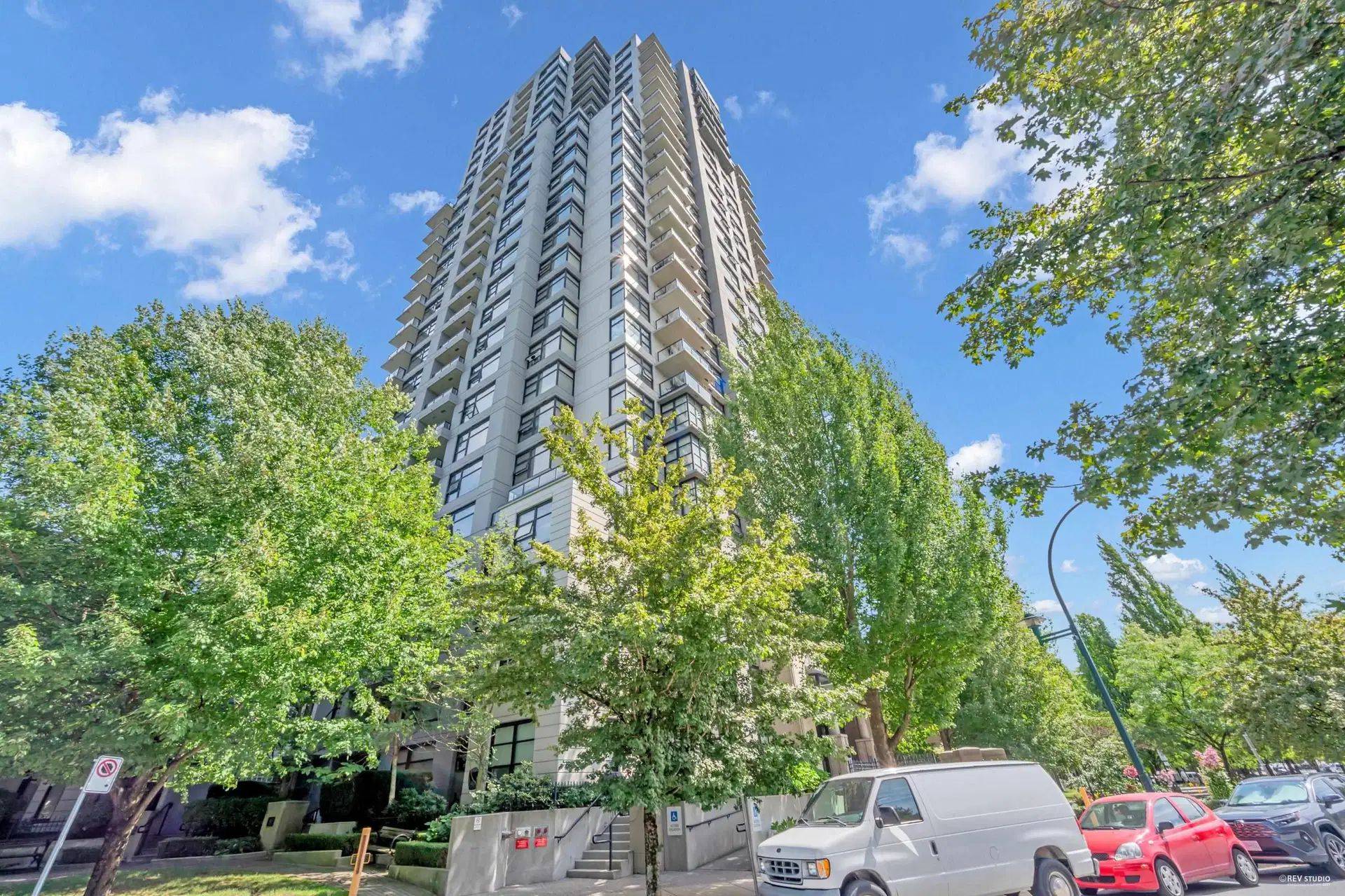 #2702 – 5380 Oben Street