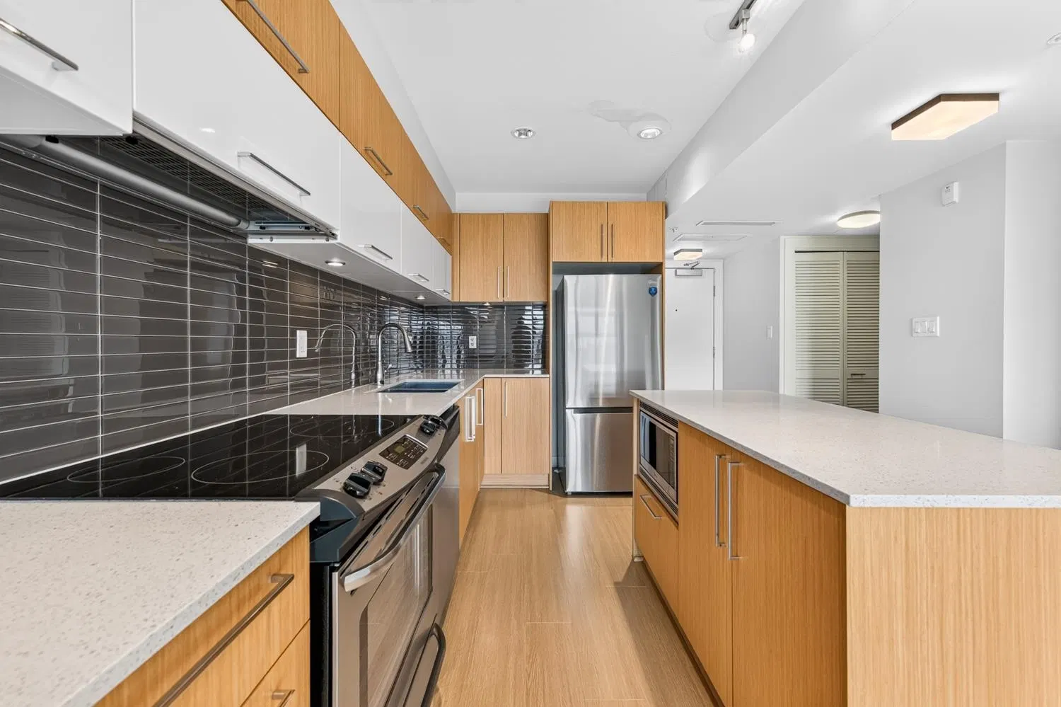Photo 4 of 20 at #418 – 10020 Dunoon Drive