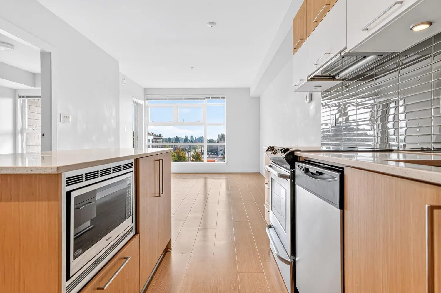 Photo 5 of 20 at #418 – 10020 Dunoon Drive