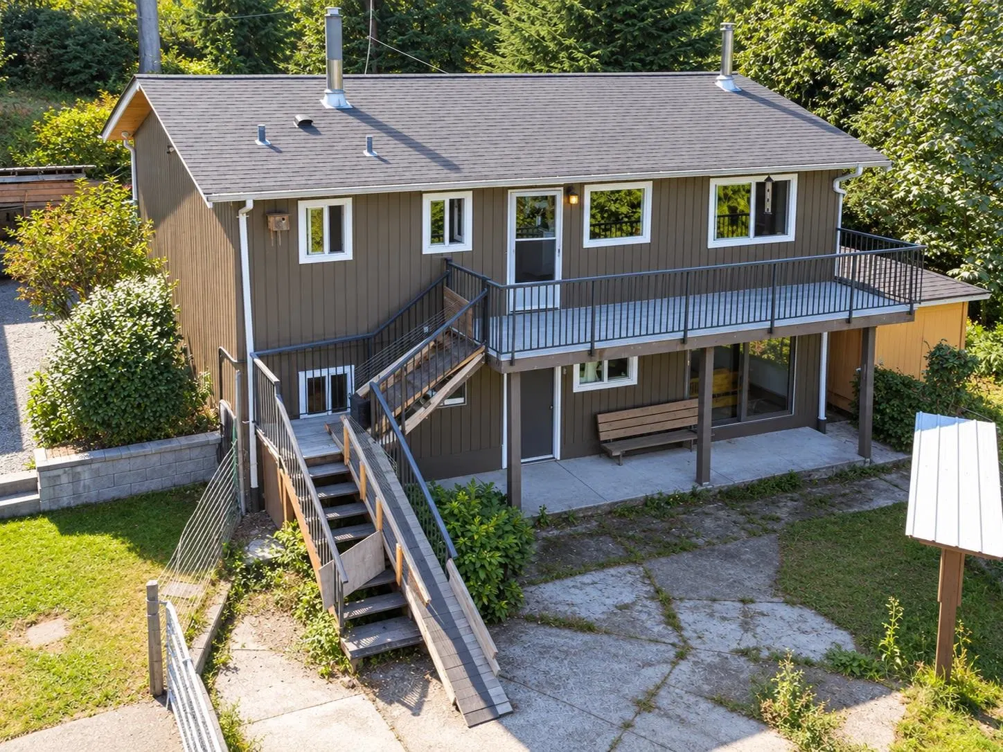 Photo 2 of 40 at 31081 Silverhill Road