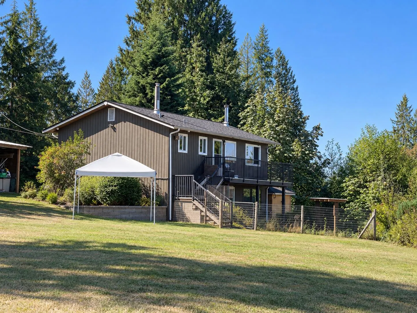 Photo 3 of 40 at 31081 Silverhill Road