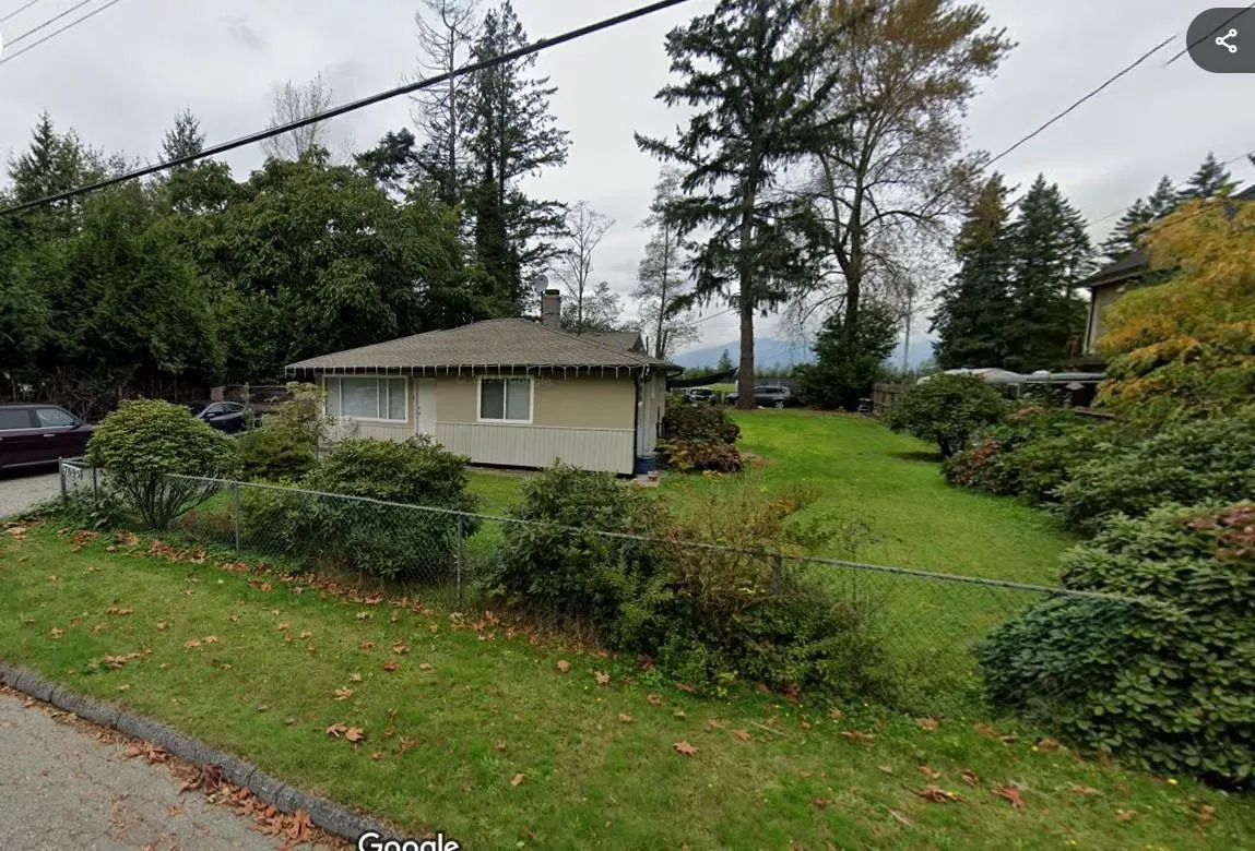 Photo 2 of 7 at 17695 97 Avenue