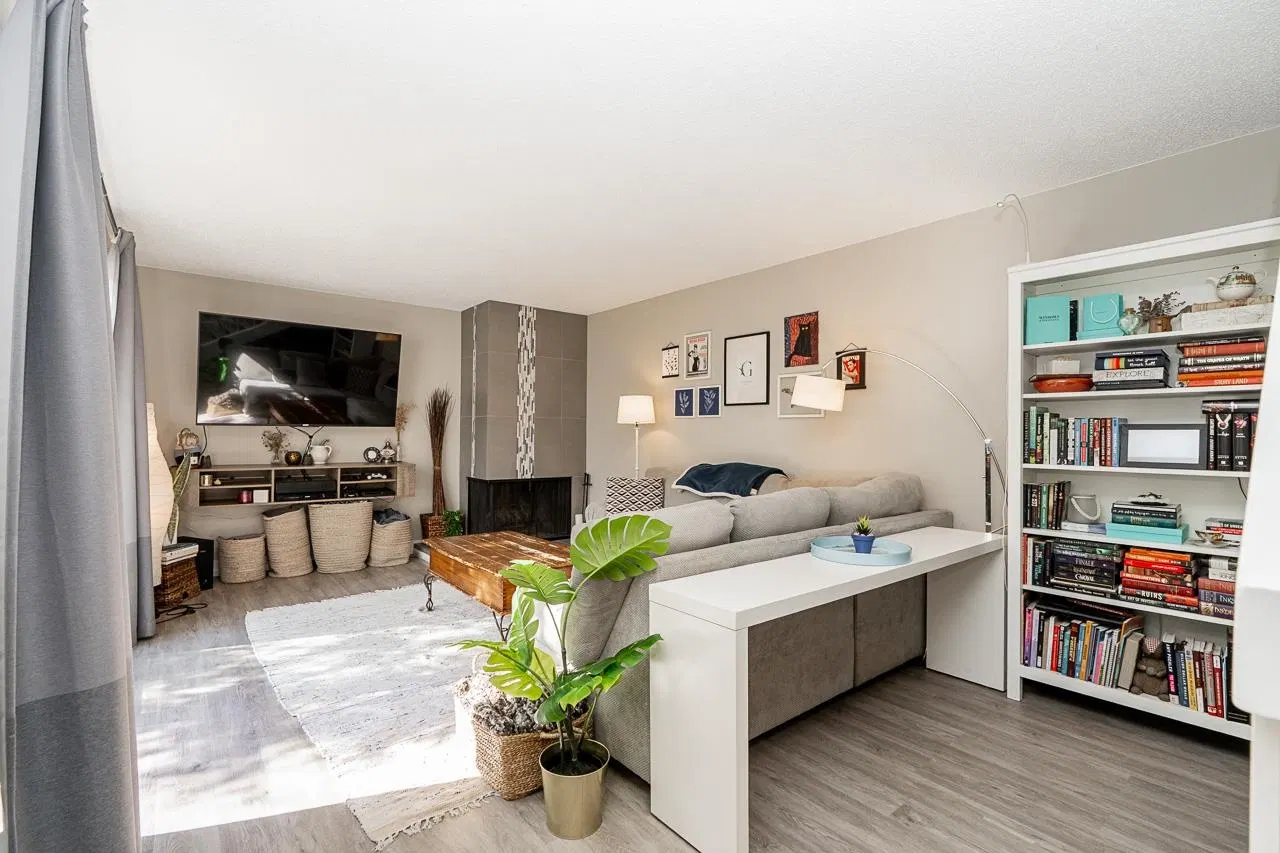 Photo 5 of 34 at #157 – 5421 10 Avenue