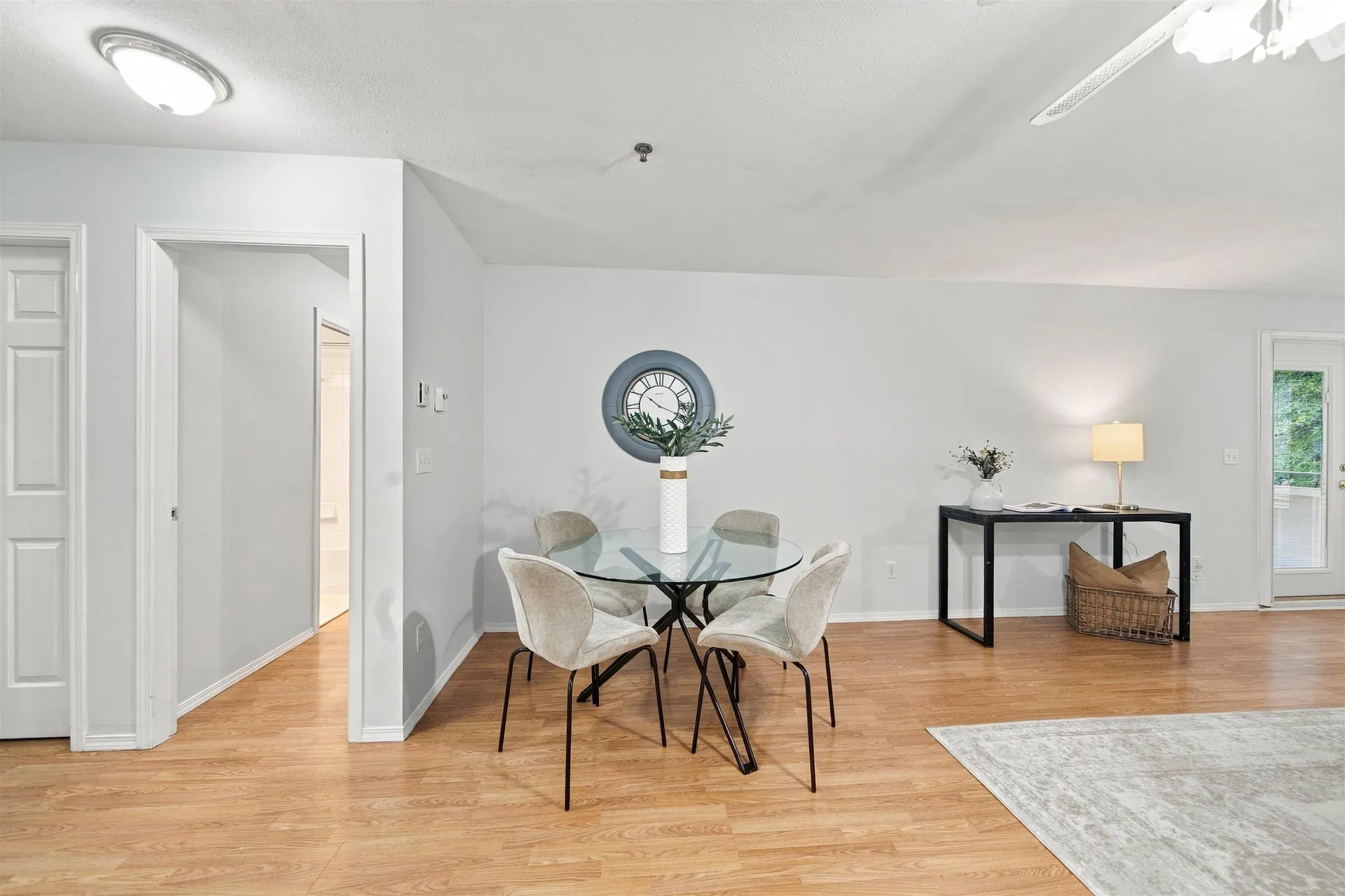 Photo 4 of 24 at #207 – 5955 177b Street