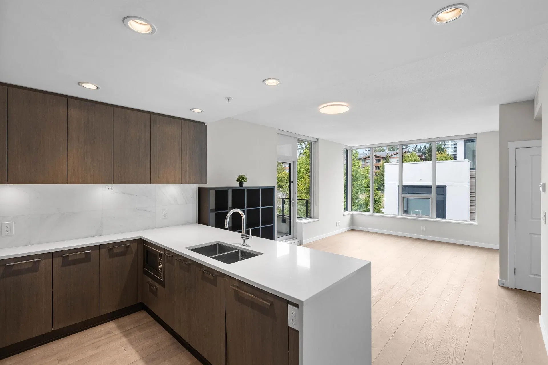 Photo 3 of 37 at #313 – 5687 Gray Avenue