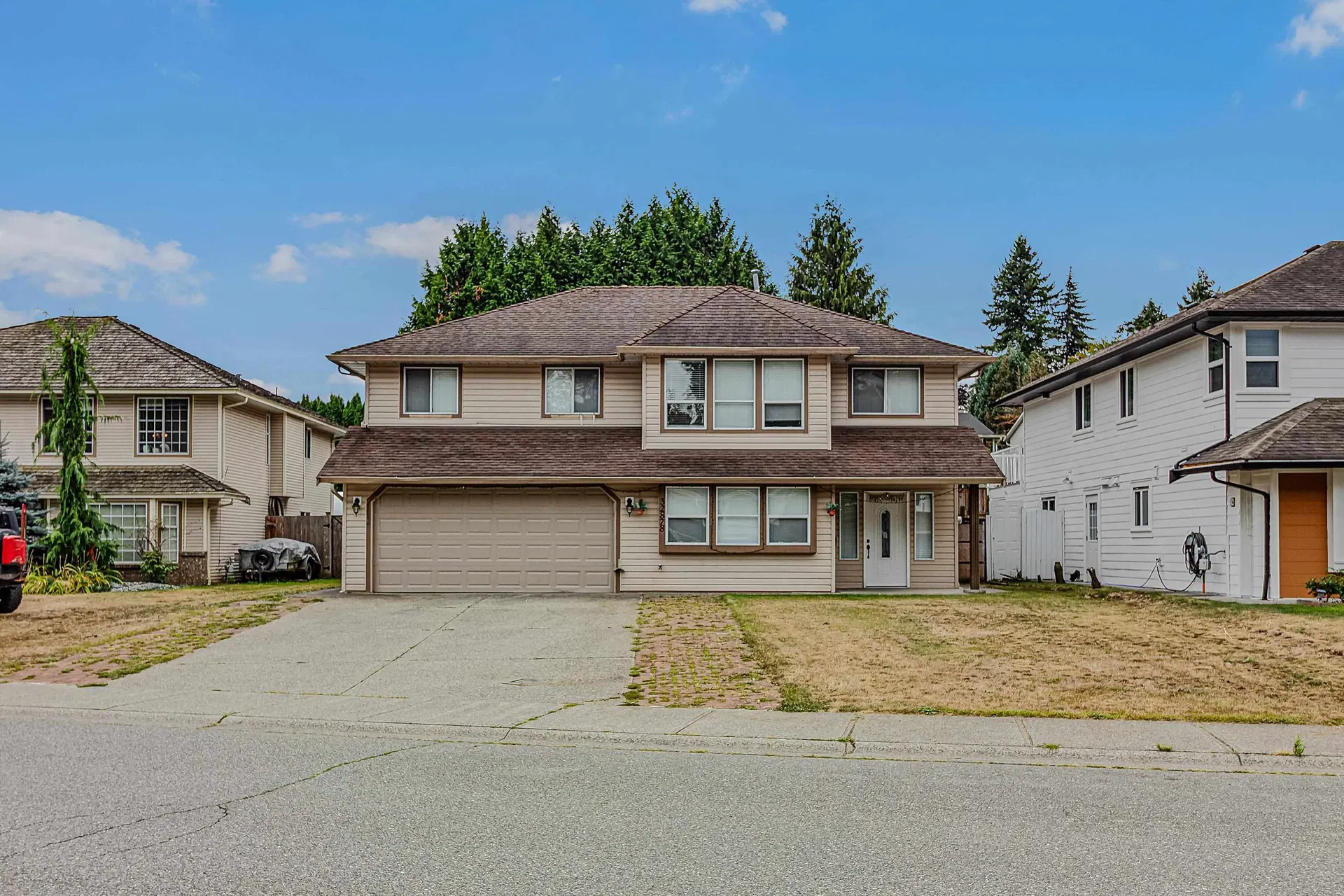 Photo 1 of 40 at 32878 Harwood Place