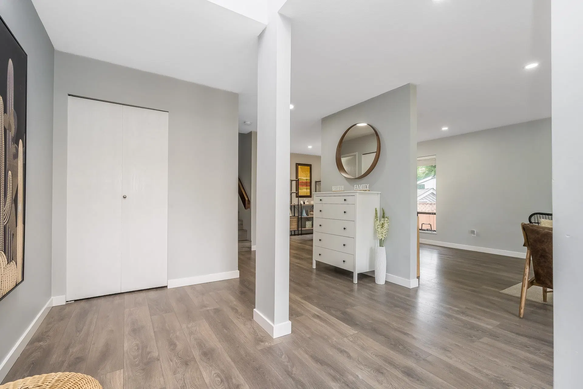 Photo 5 of 40 at 14956 20 Avenue