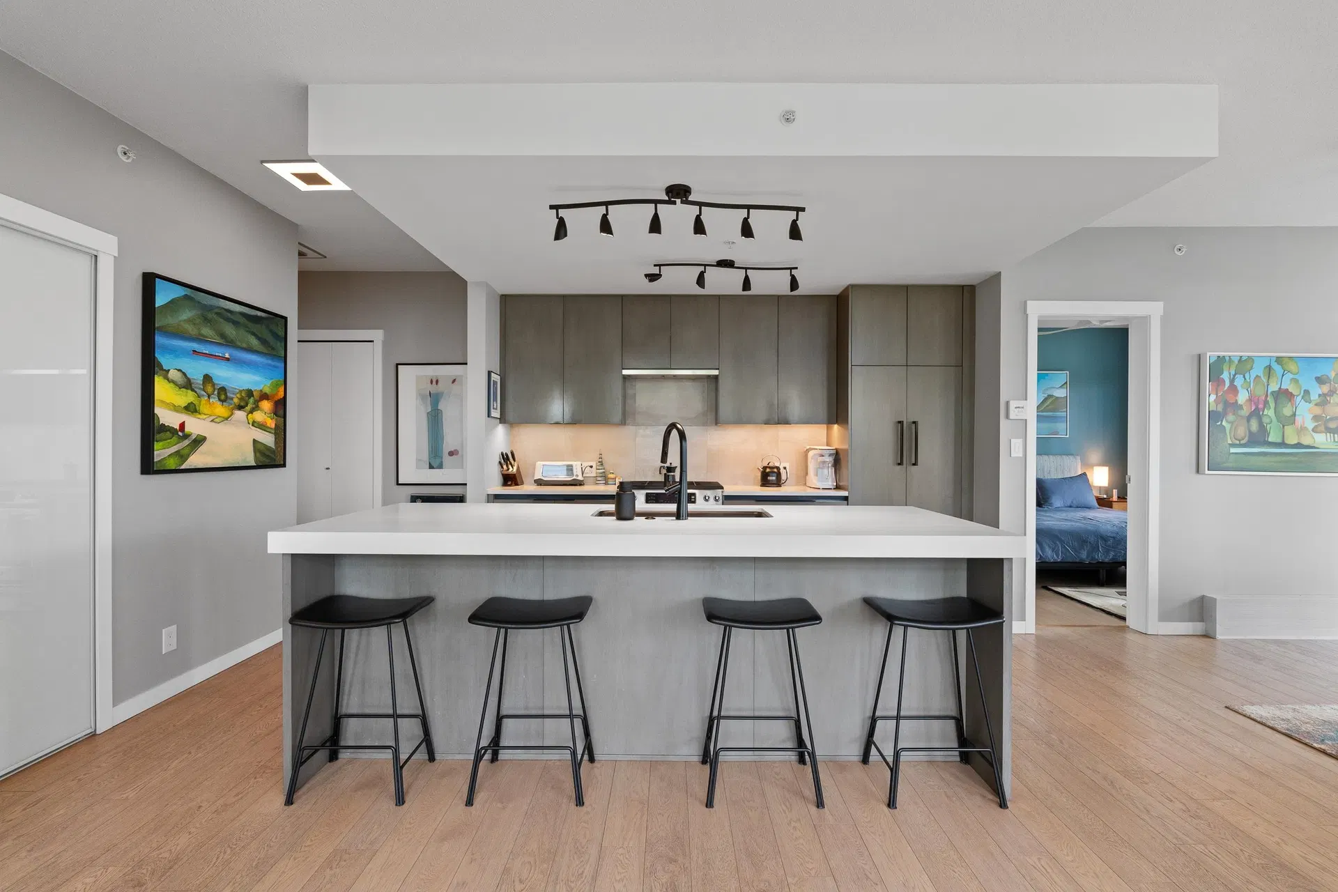 Photo 4 of 33 at #308 – 135 W 2nd Street
