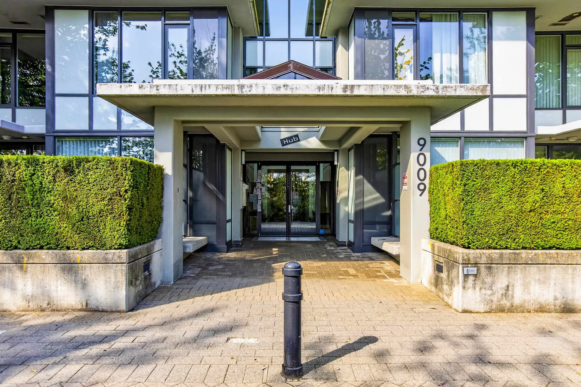 Photo 4 of 39 at #635 – 9009 Cornerstone Mews
