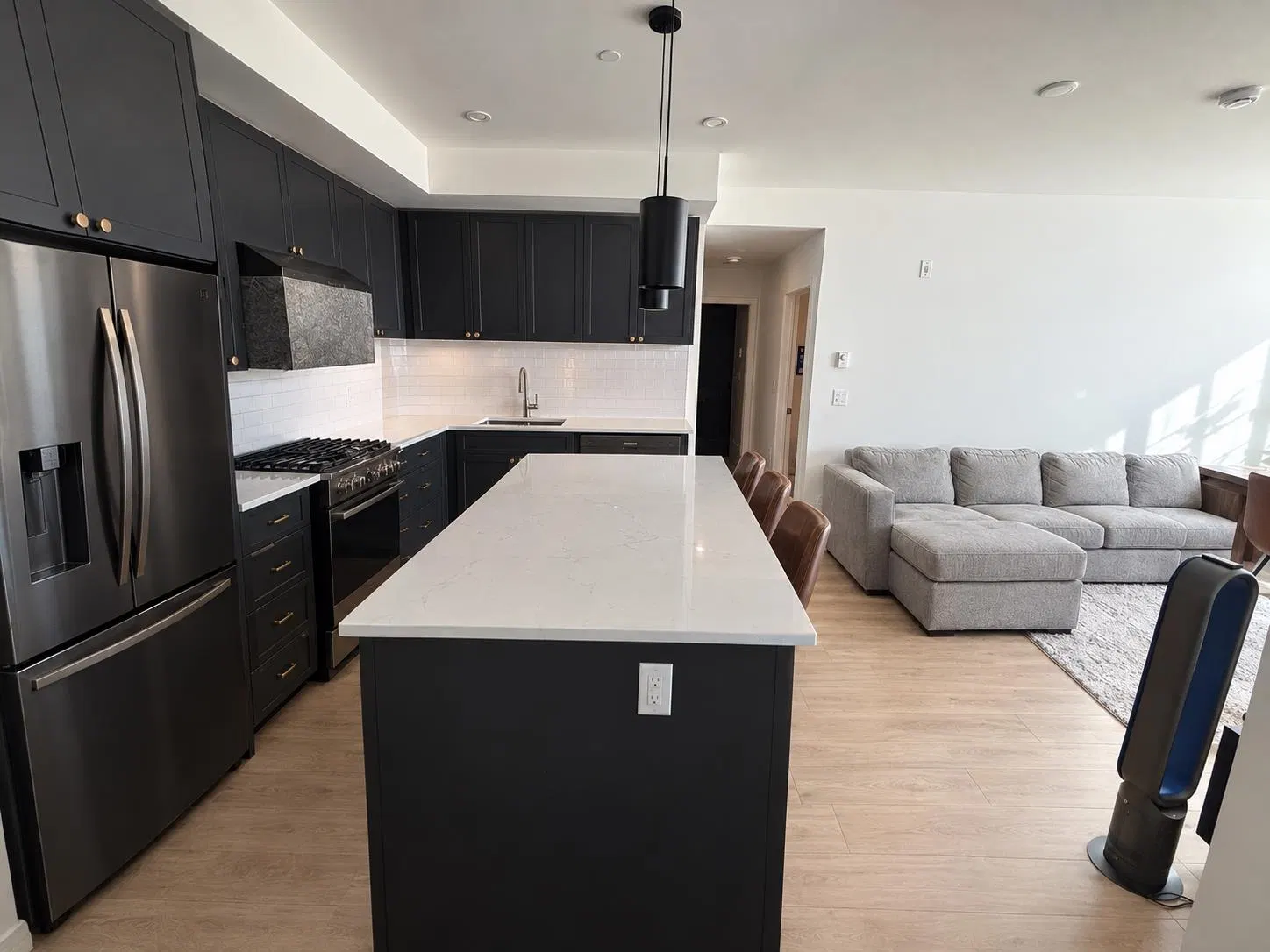 Photo 2 of 14 at #301 – 2425 166 Street