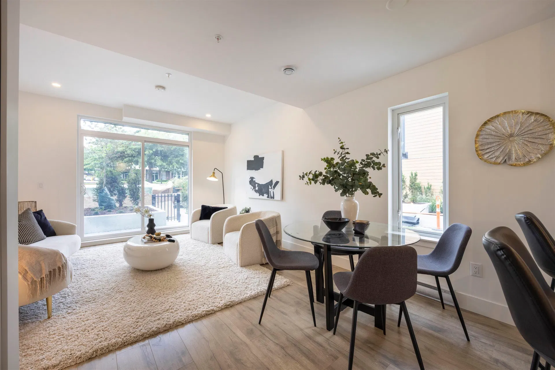 Photo 3 of 16 at #1 – 6328 King George Boulevard