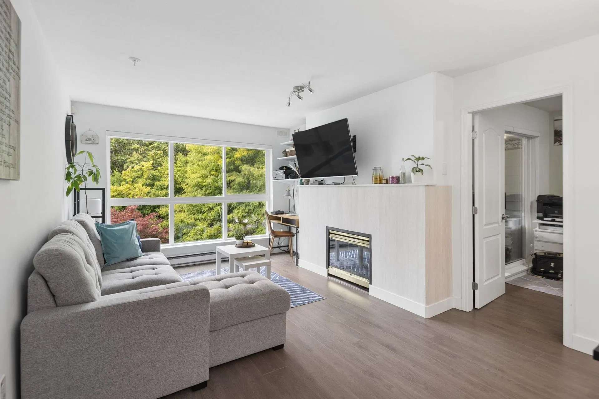 Photo 2 of 36 at #323 – 5900 Dover Crescent