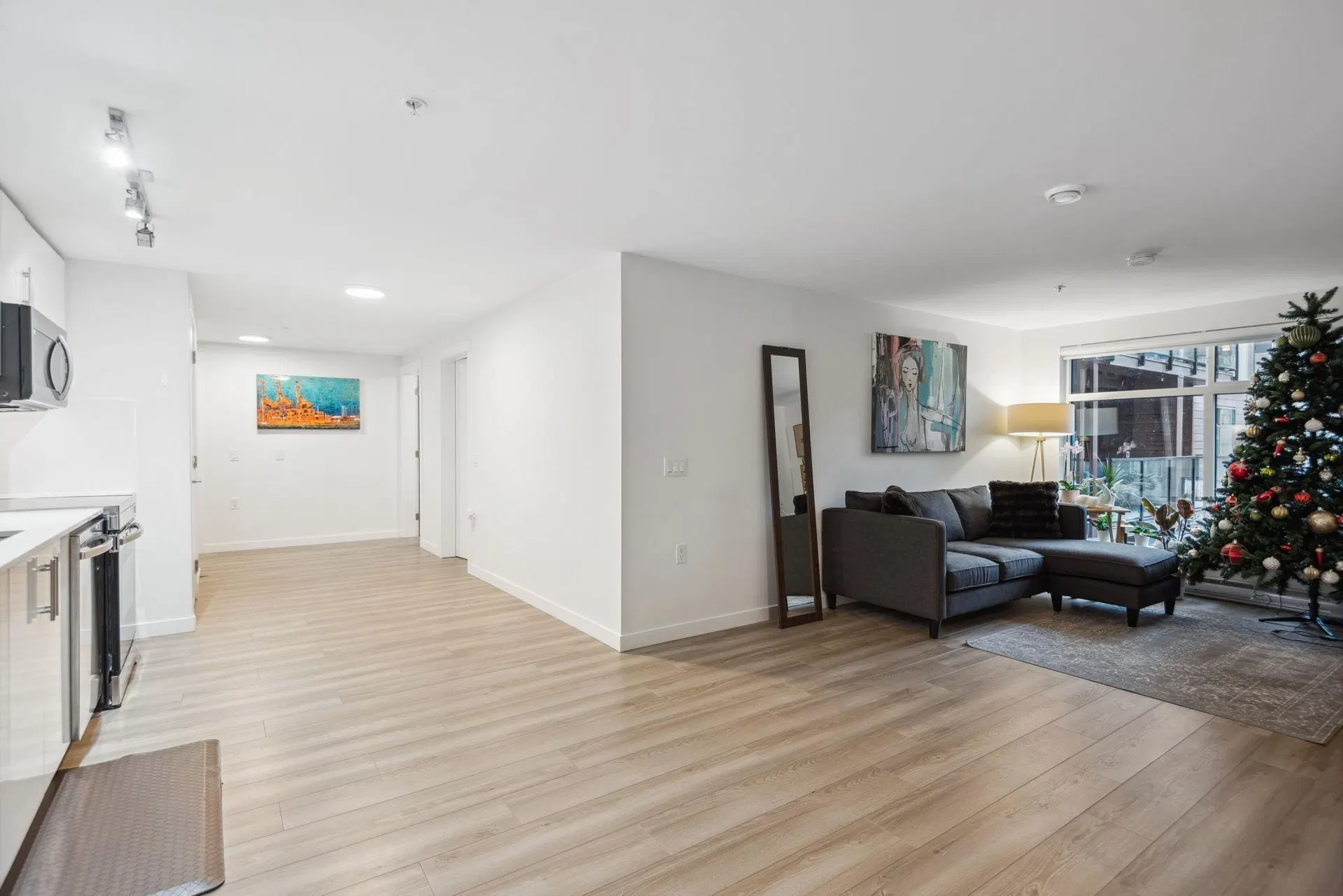 Photo 3 of 23 at #207 – 232 Sixth Street