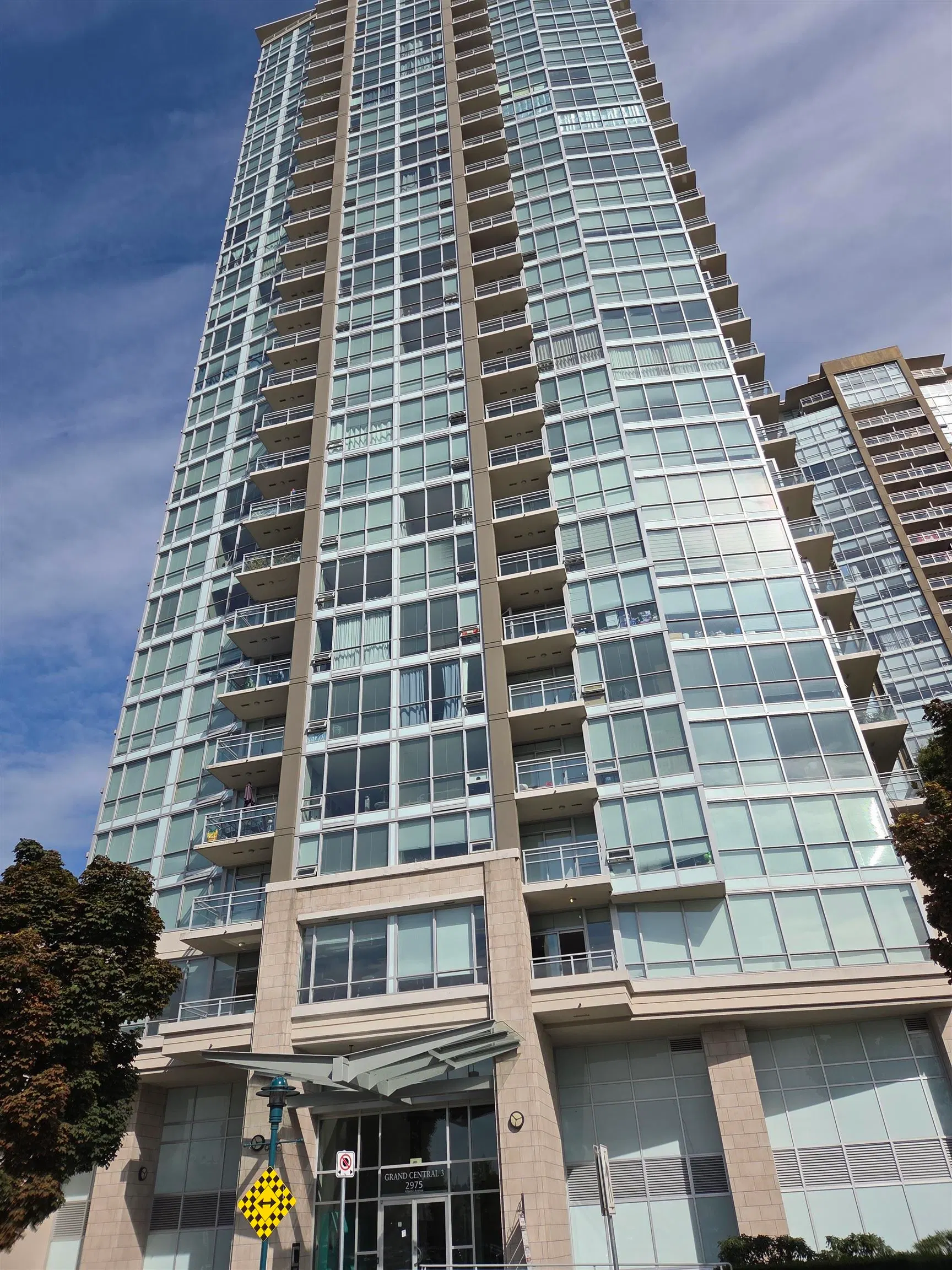 Photo 1 of 2 at #1008 – 2975 Atlantic Avenue