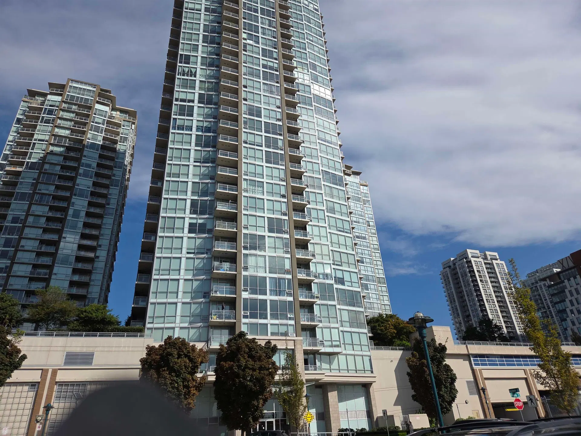 Photo 2 of 2 at #1008 – 2975 Atlantic Avenue