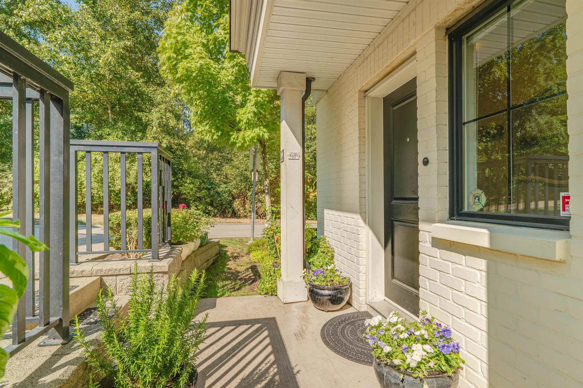 Photo 3 of 40 at #39 – 14888 62 Avenue