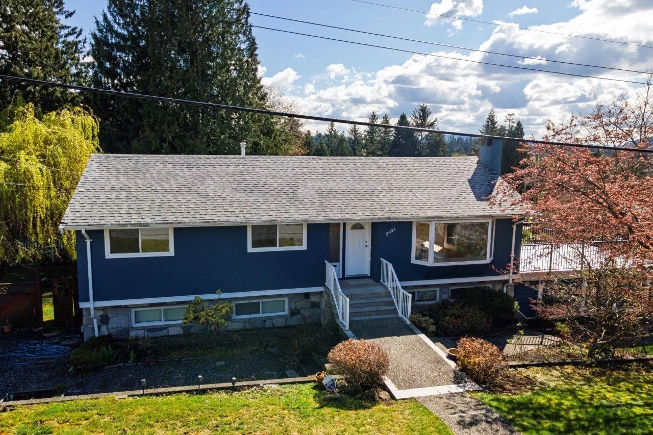 Photo 2 of 40 at 2094 Viewlynn Drive