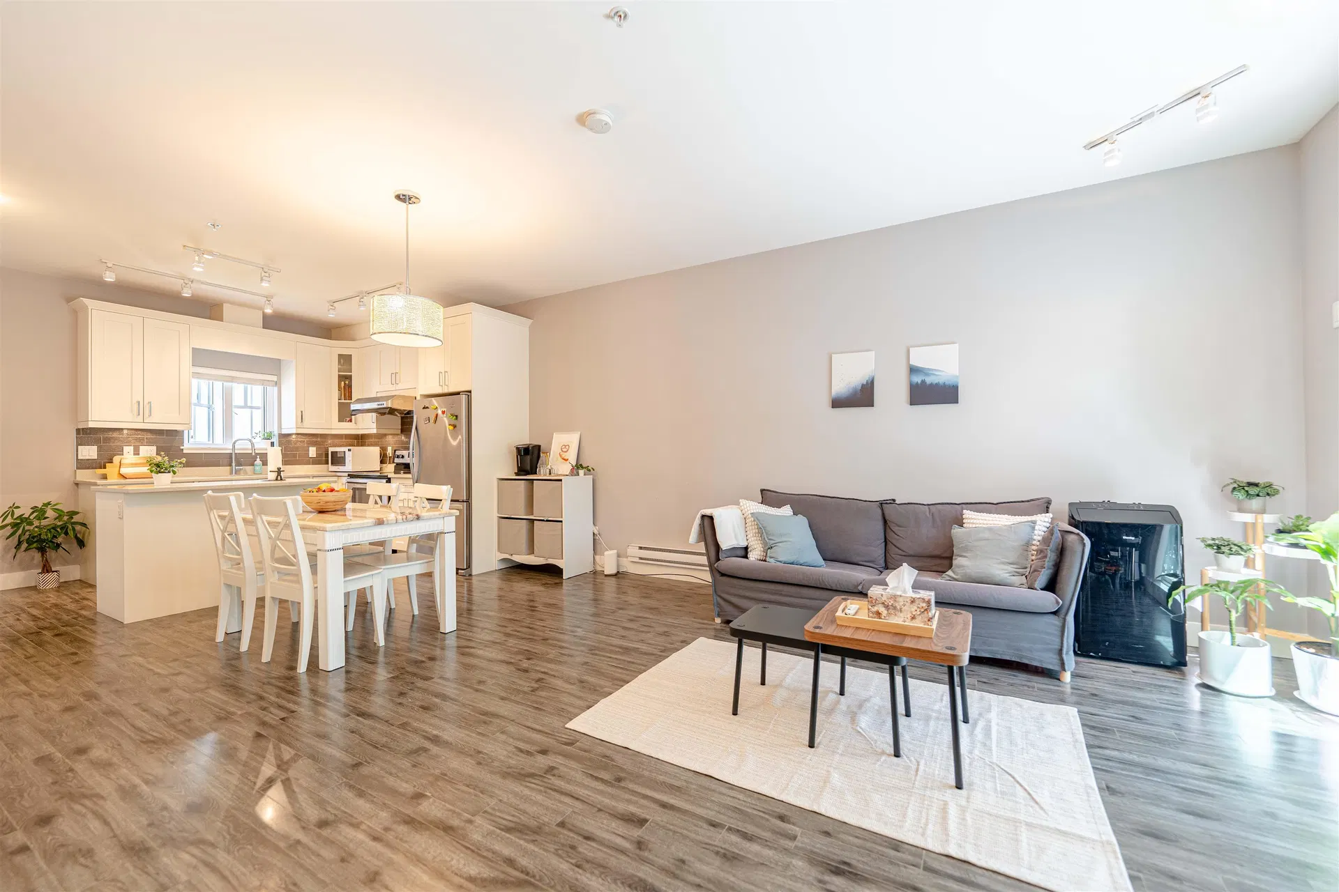 Photo 1 of 31 at #205 – 2263 Triumph Street