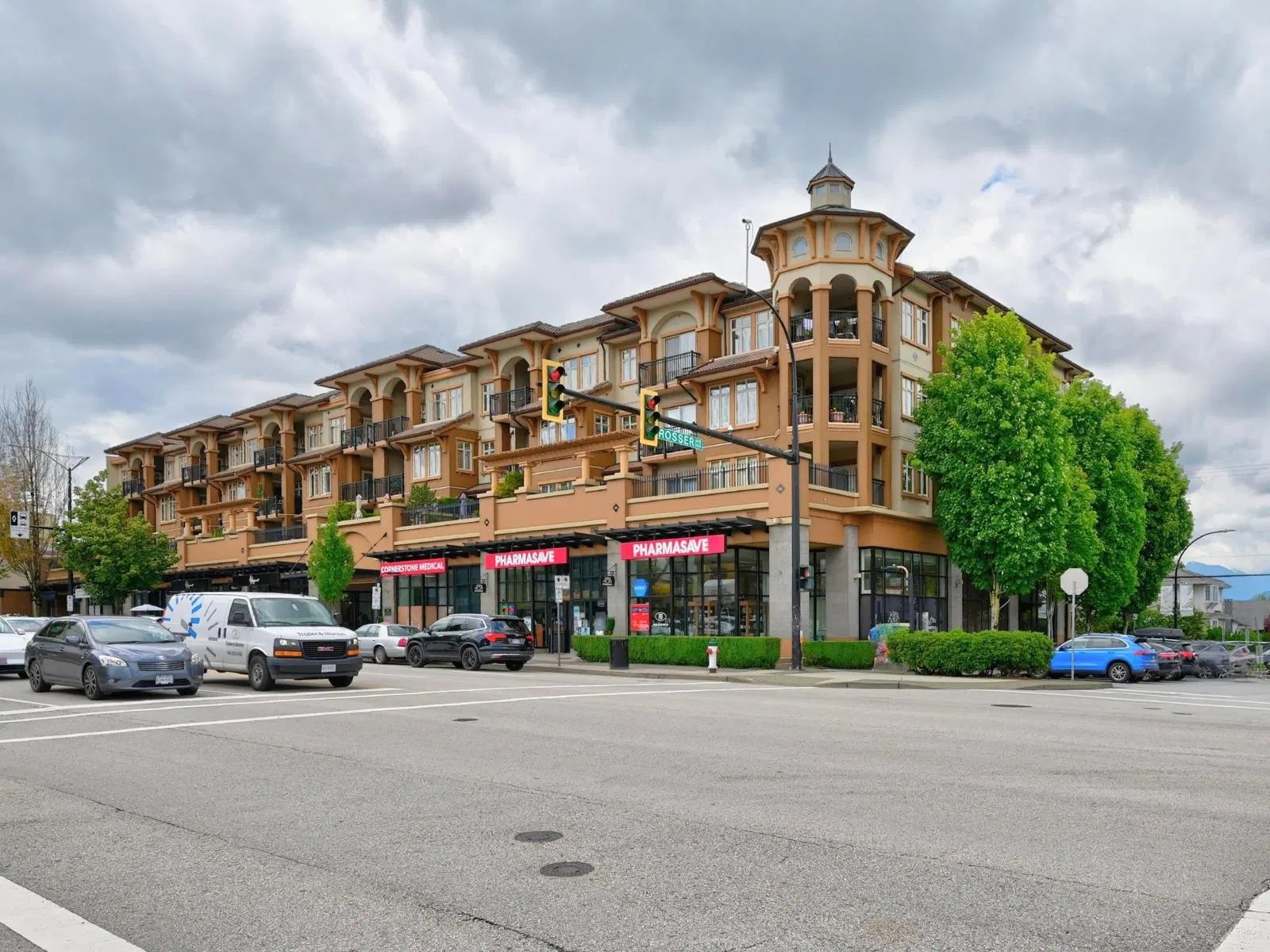 #305 – 4365 Hastings Street
