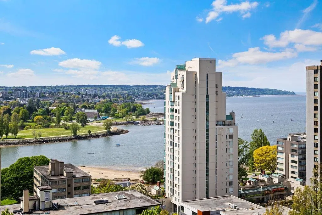 Photo 2 of 26 at #203 – 1250 Burnaby Street