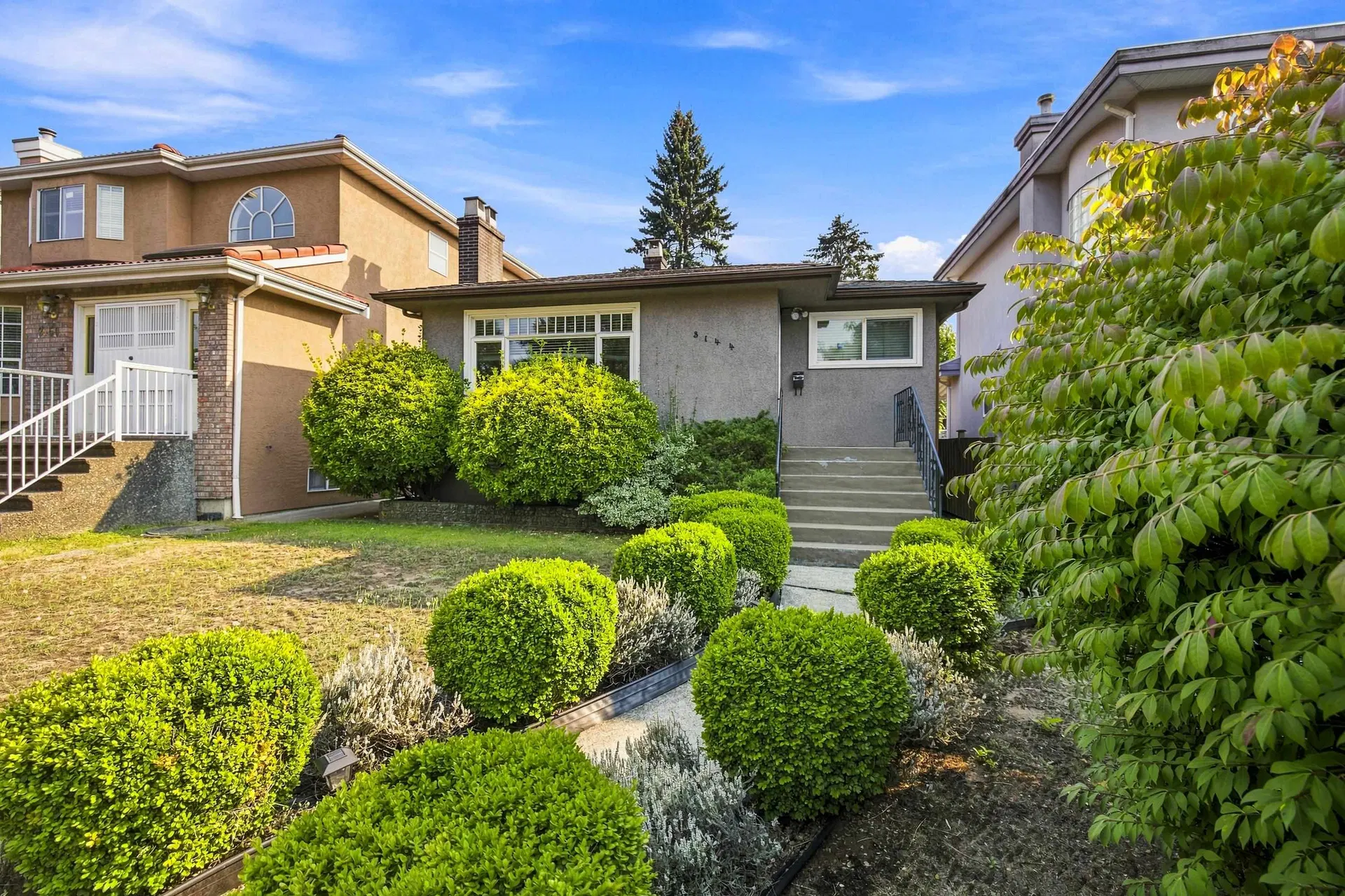 Photo 2 of 24 at 3144 E 18th Avenue